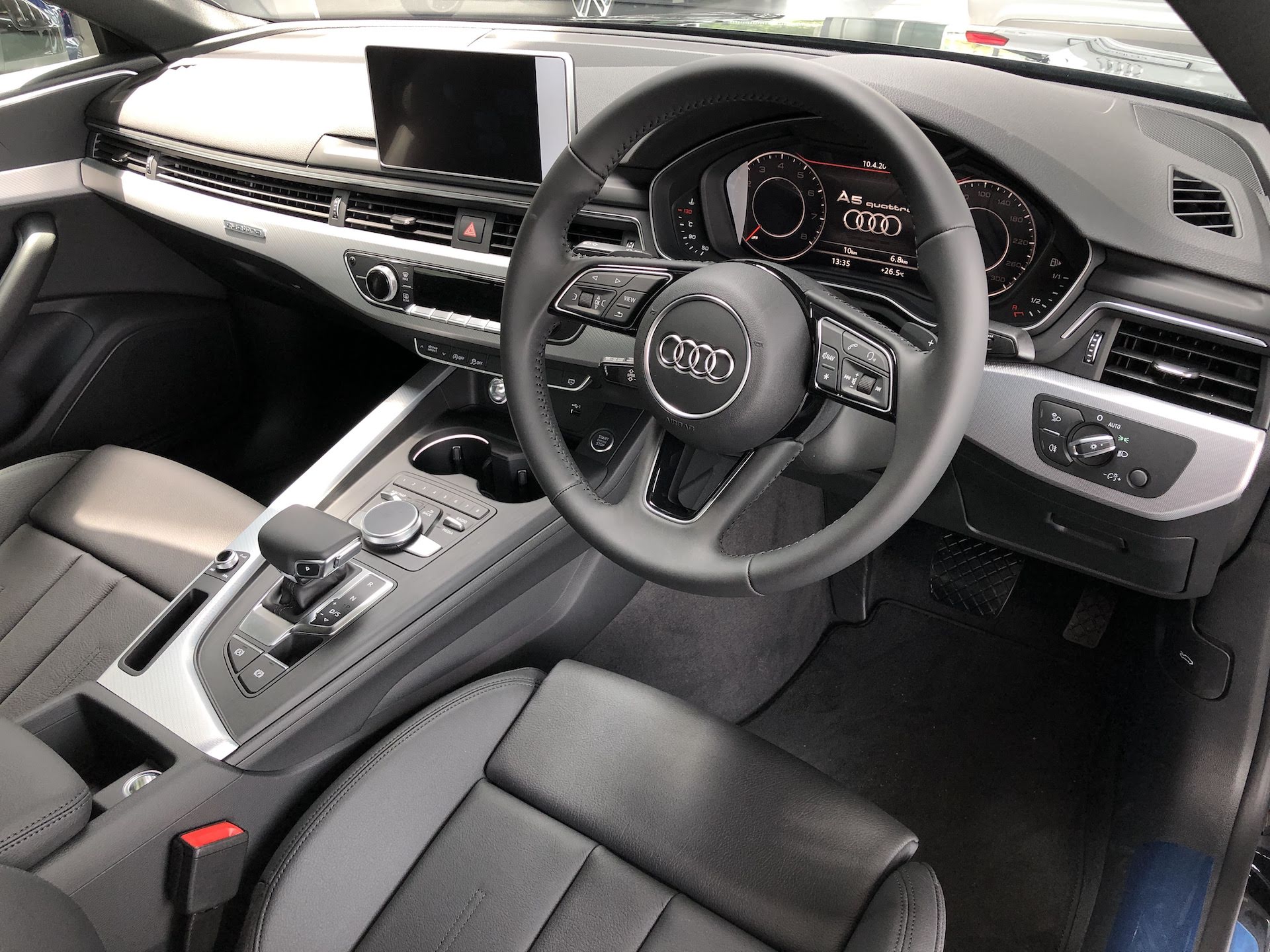Audi A5 Sportback TFSI_steering