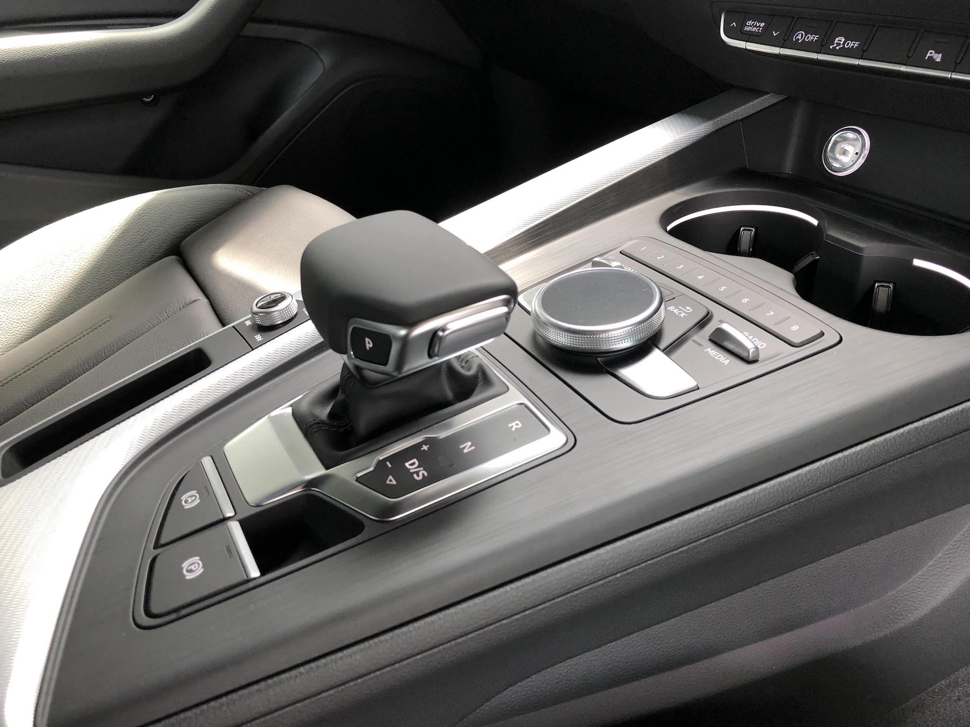Audi A5 Sportback TFSI_gear shift