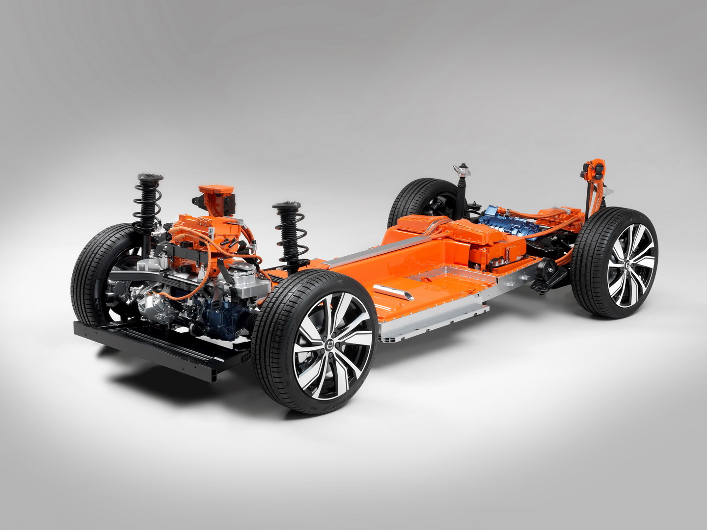 Volvo XC40 with full electric drivetrain on its way Automacha