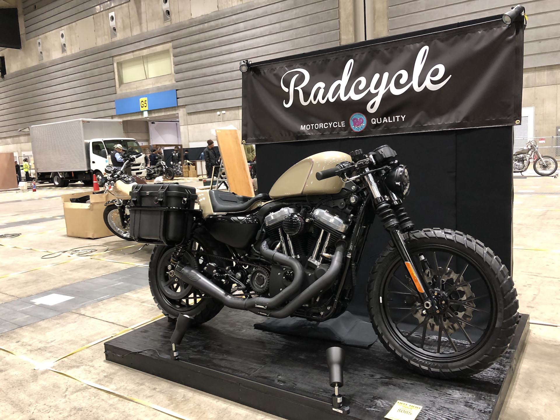 Yokohama hot rod and custom car show 