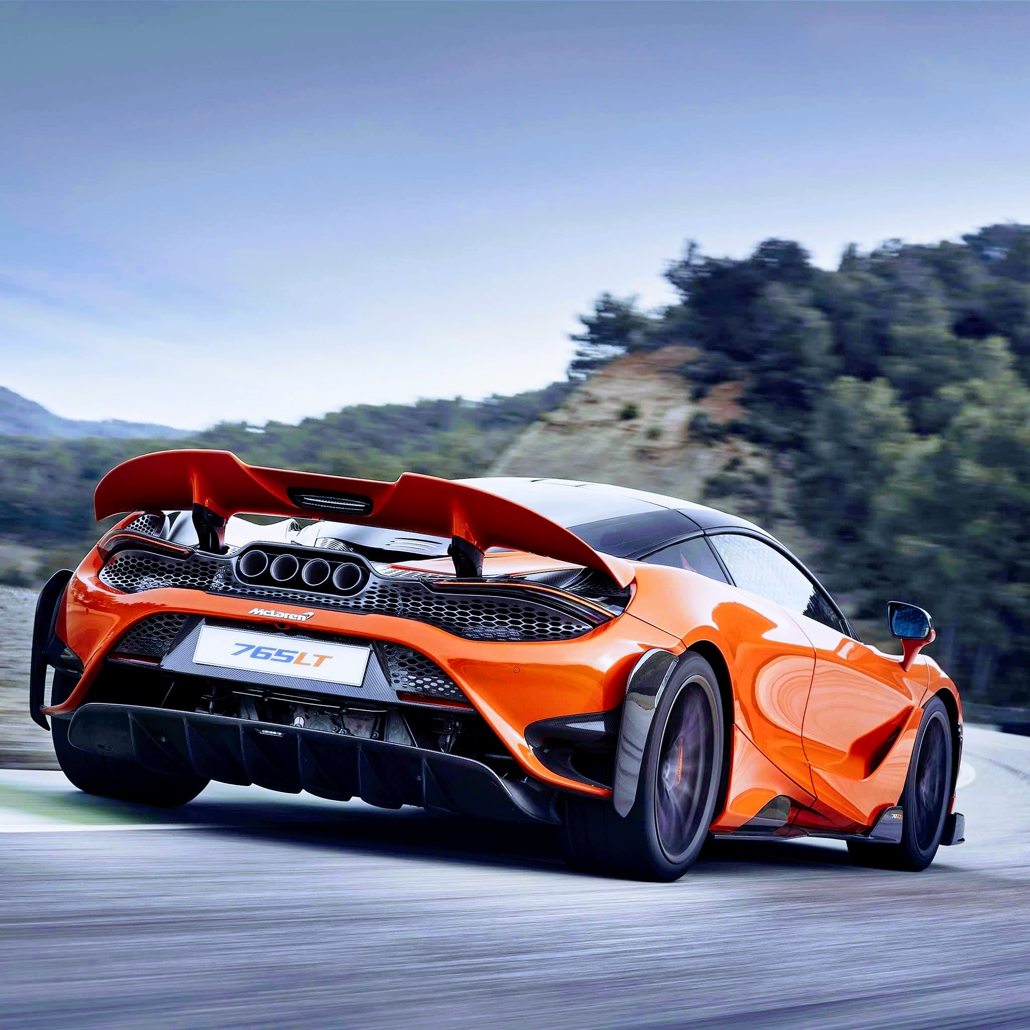 McLaren 765LT track efficiency and supercar luxury - Automacha