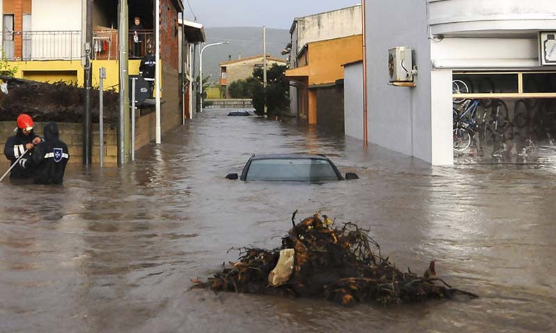 Car in flood