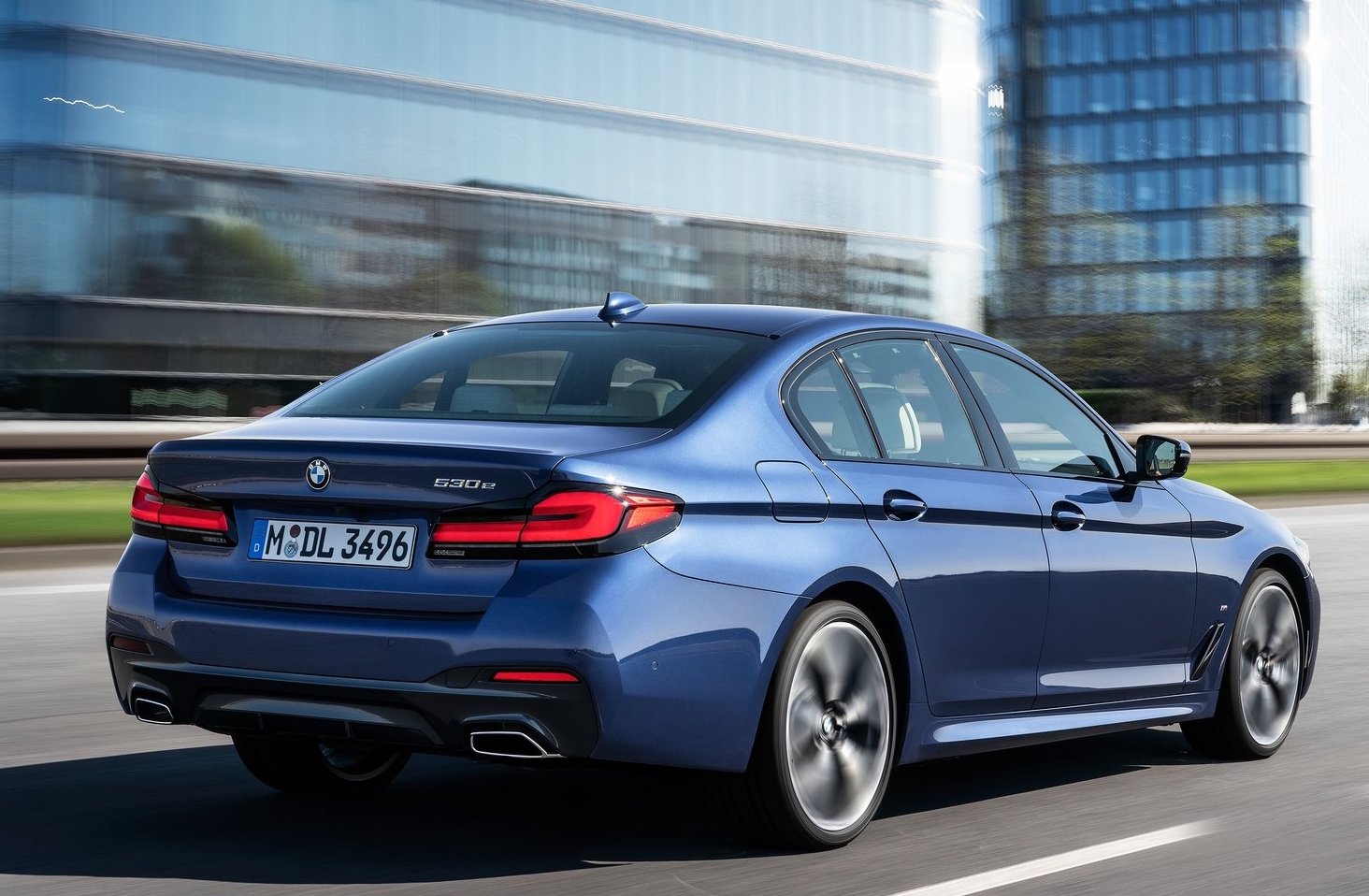 BMW 5-Series 2021 model unveiled_blue rear