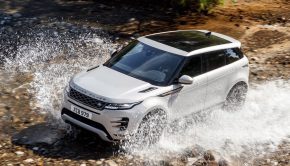 Range Rover Evoque 2020 model water crossing