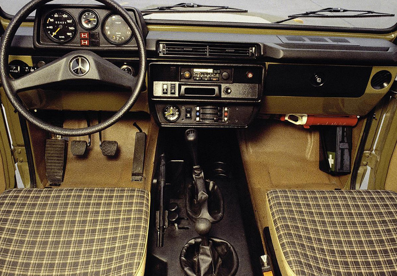 Mercedes-Benz G-Wagen classic interior