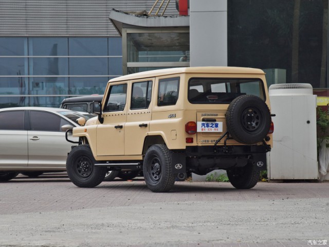 BJ212_5 door