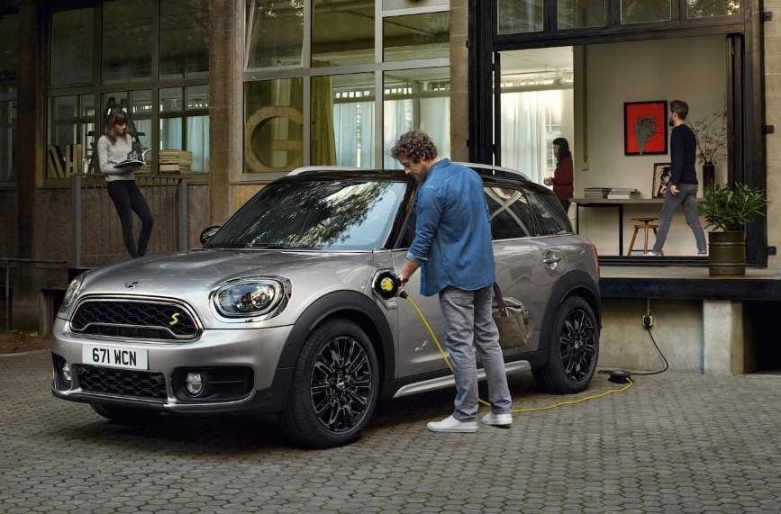 Mini Countryman PHEV charging