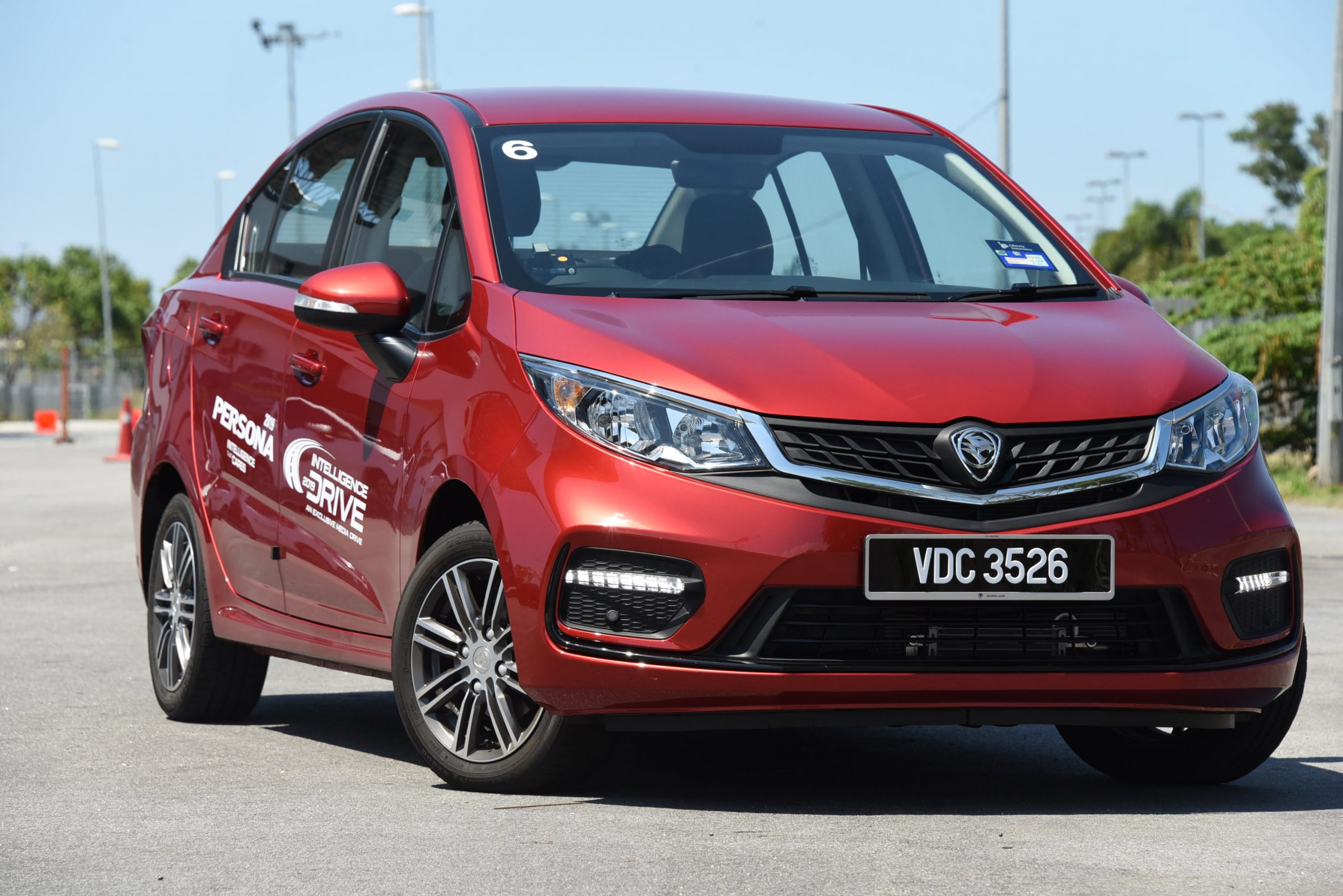 Proton Persona 2020 model_red