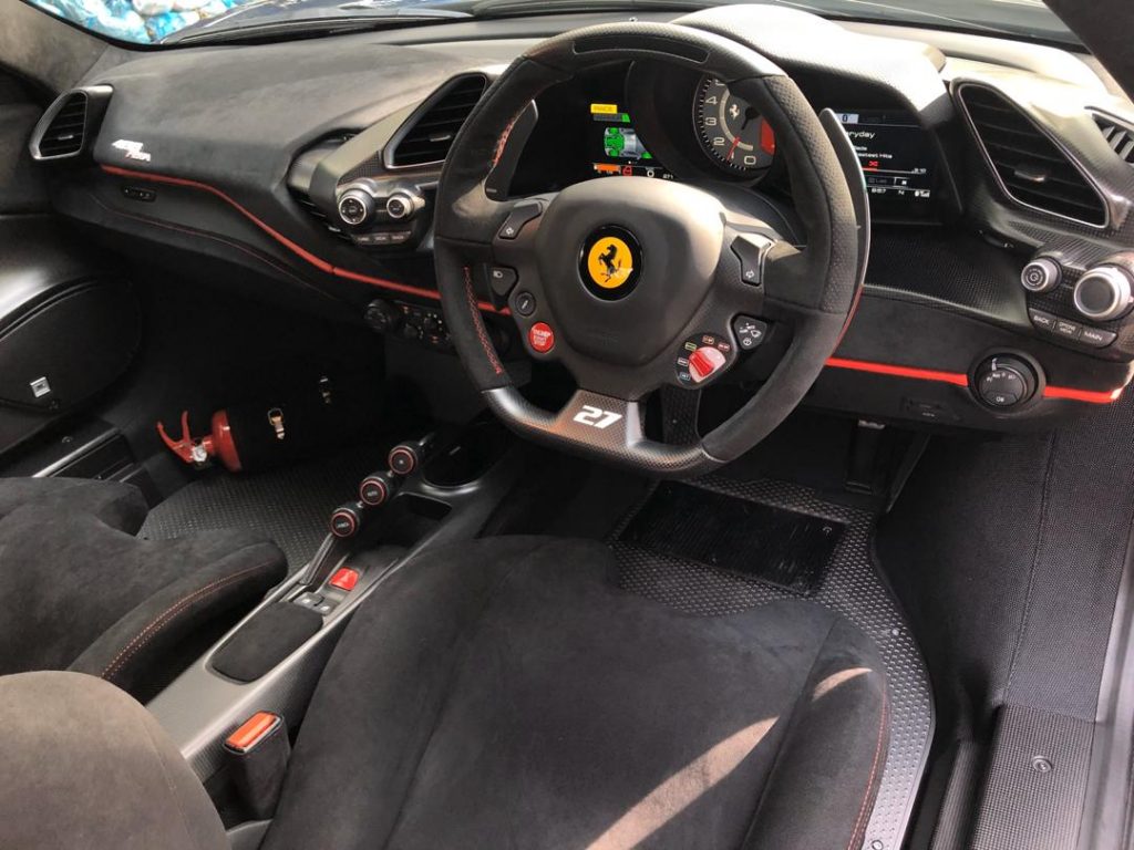 Ferrari Pista Piloti Interior