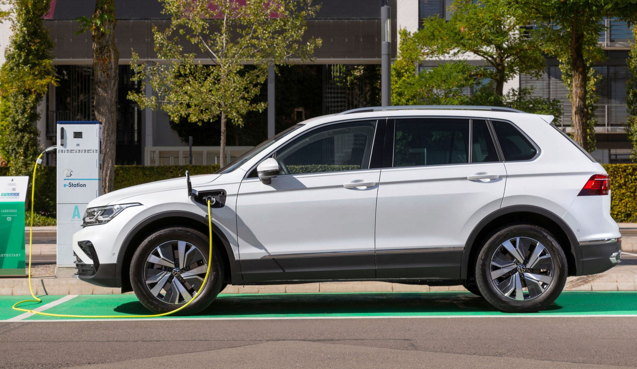 Volkswagen Tiguan eHybrid PHEV Debuts In Europe Automacha