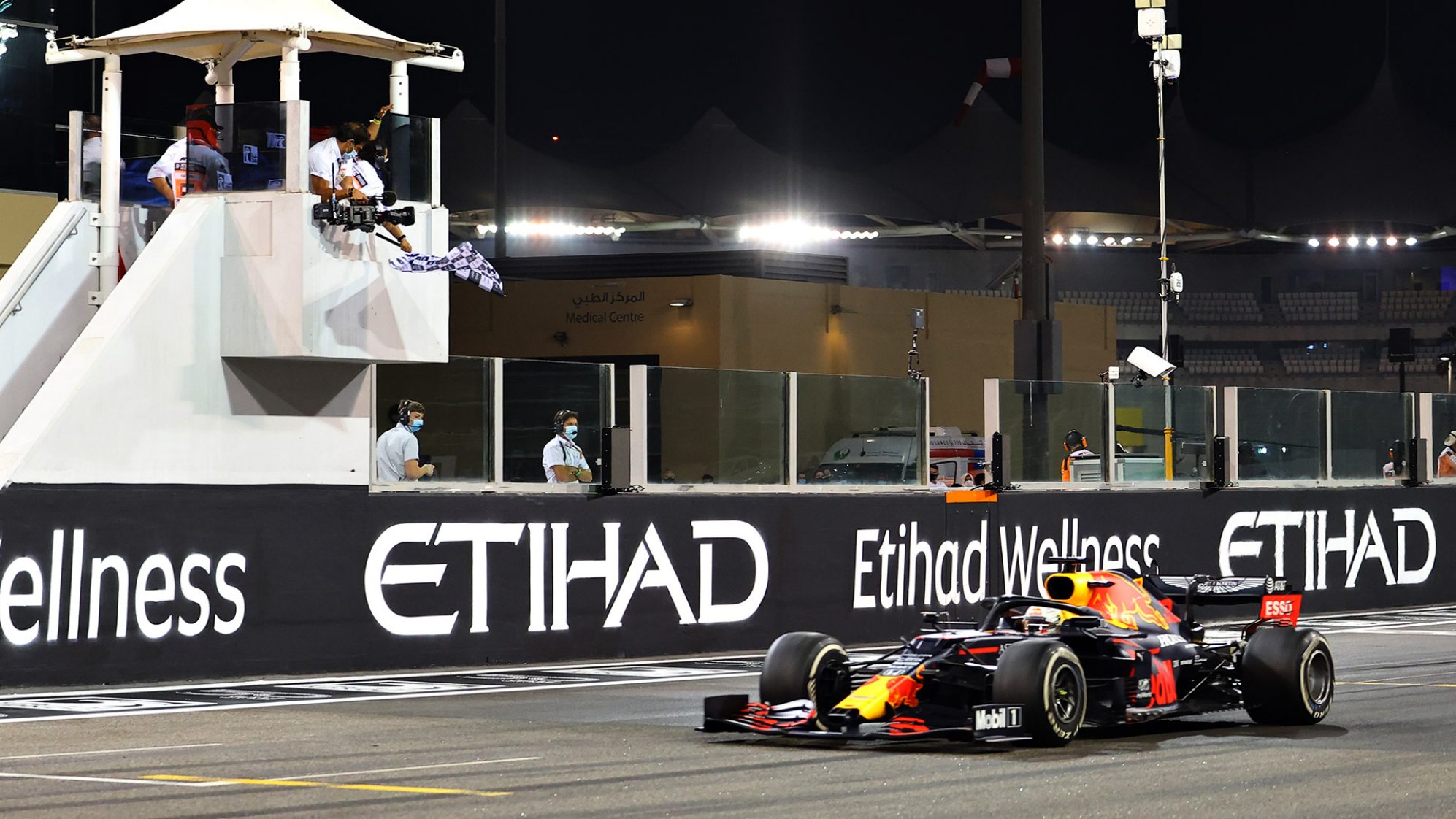 Max Verstappen Dominates At The 2020 Abu Dhabi GP - Automacha