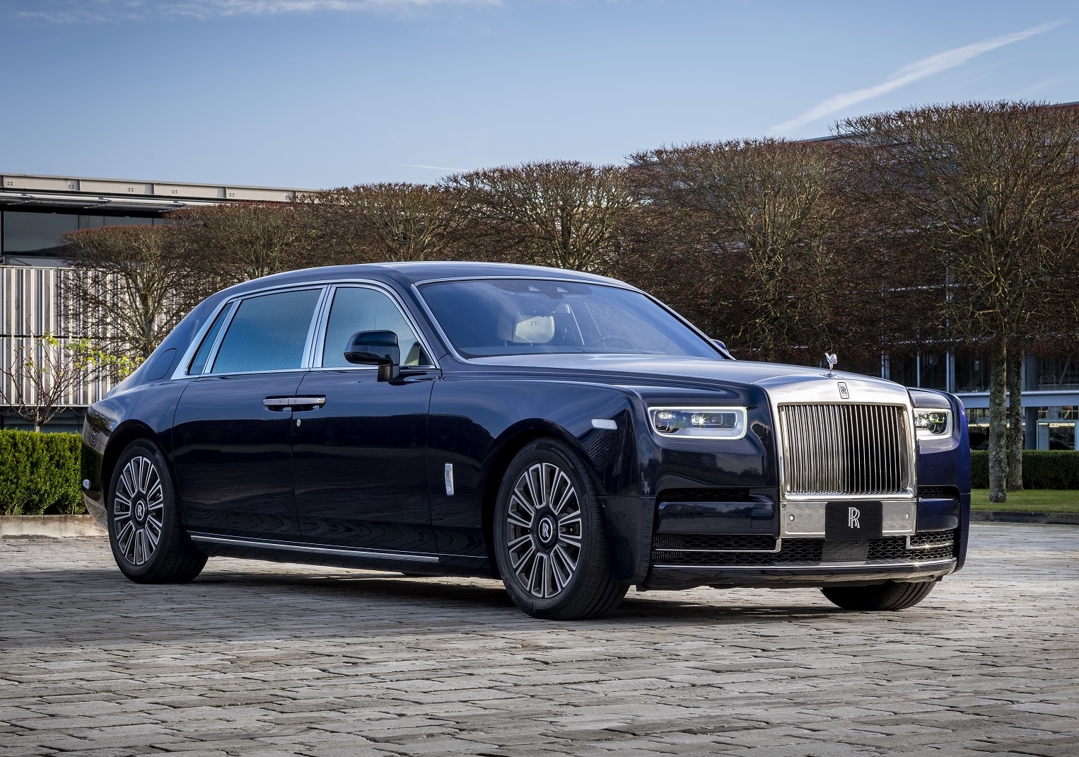 Rolls-Royce Bespoke Collective Posts Record Sales In 2020 - Automacha