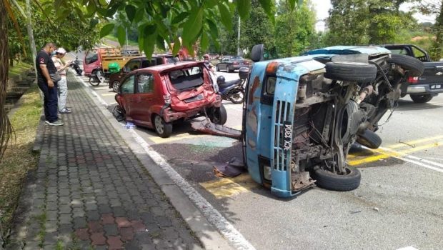 Speeding Perodua Myvi Crashes Into Van, Causing It To Flip - Automacha