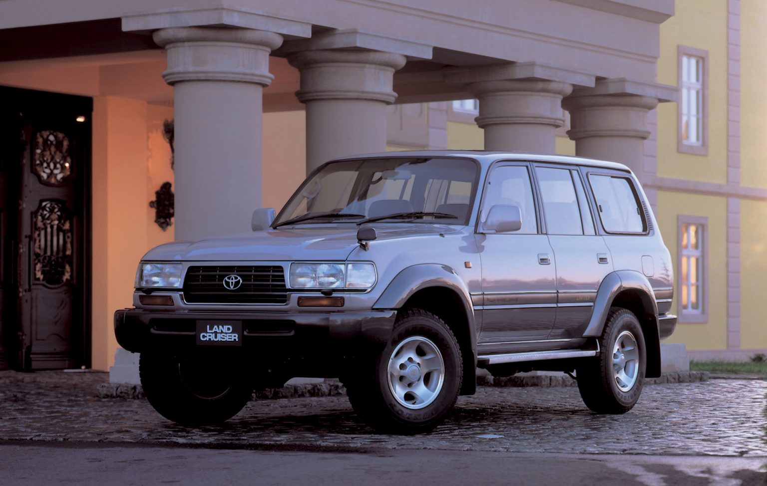The Amazing Evolution Of The Toyota Land Cruiser Detailed Automacha