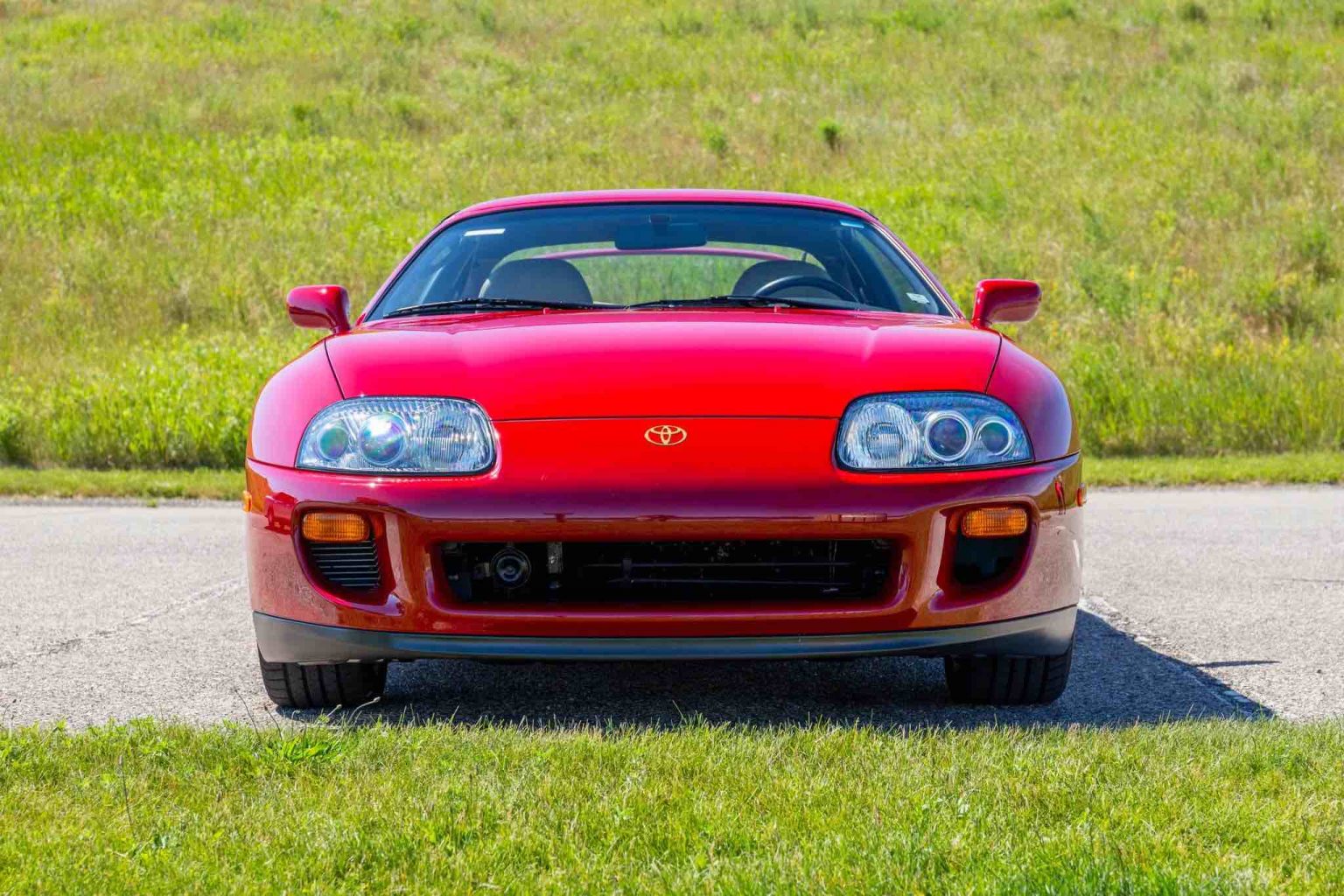 Toyota supra a80 фото