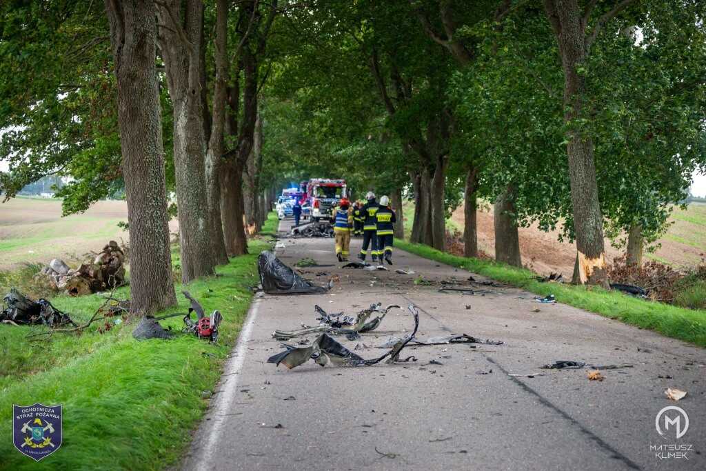 Porsche 911 Virtually Vaporised After Hitting Tree At Speed Automacha