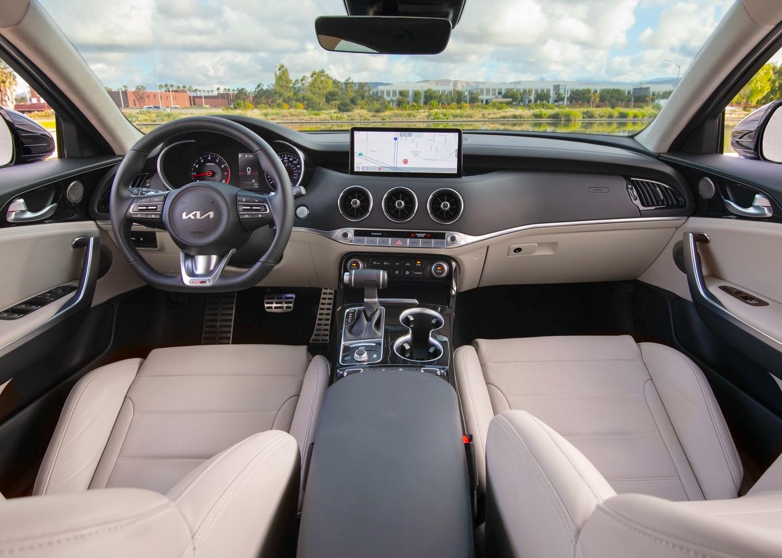 Kia Stinger dashboard 2022