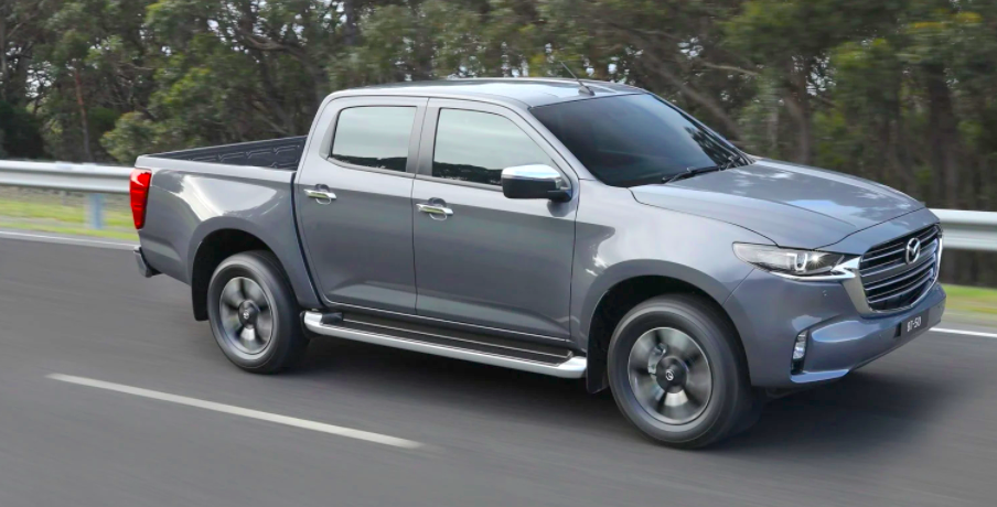 2021 Mazda BT-50 sideview