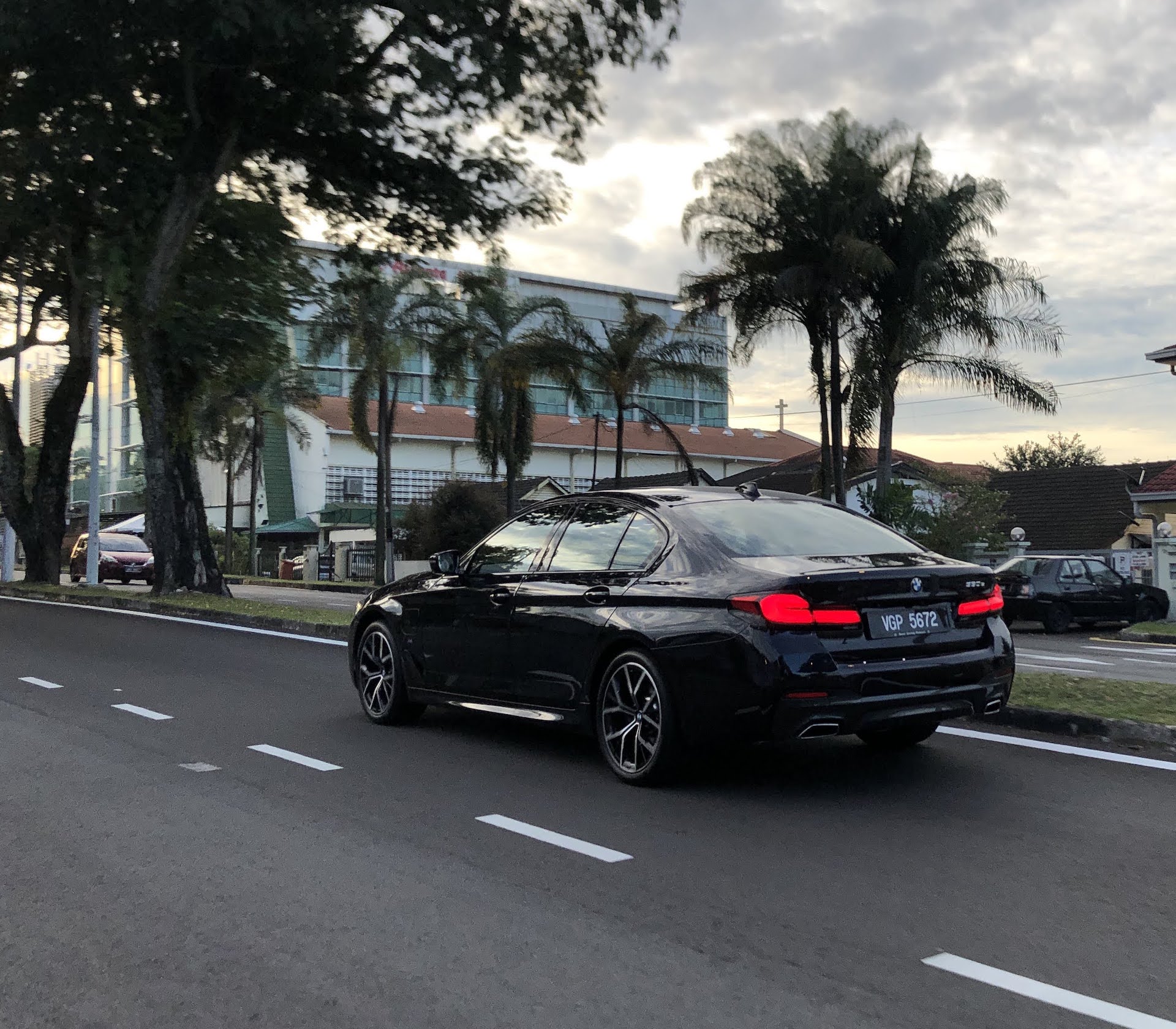 BMW 530e Plug In Hybrid car review