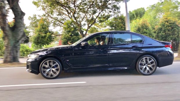 BMW 530e PHEV_2021