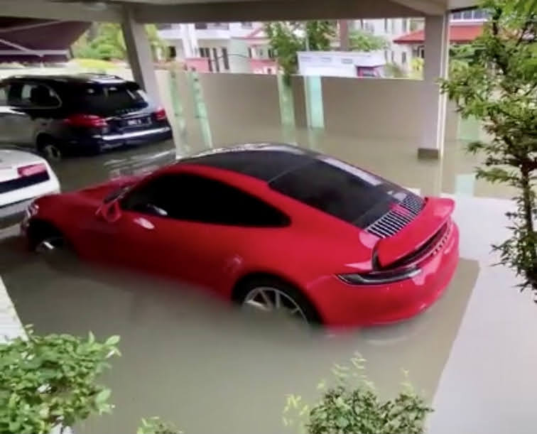 flooded Porsche 911