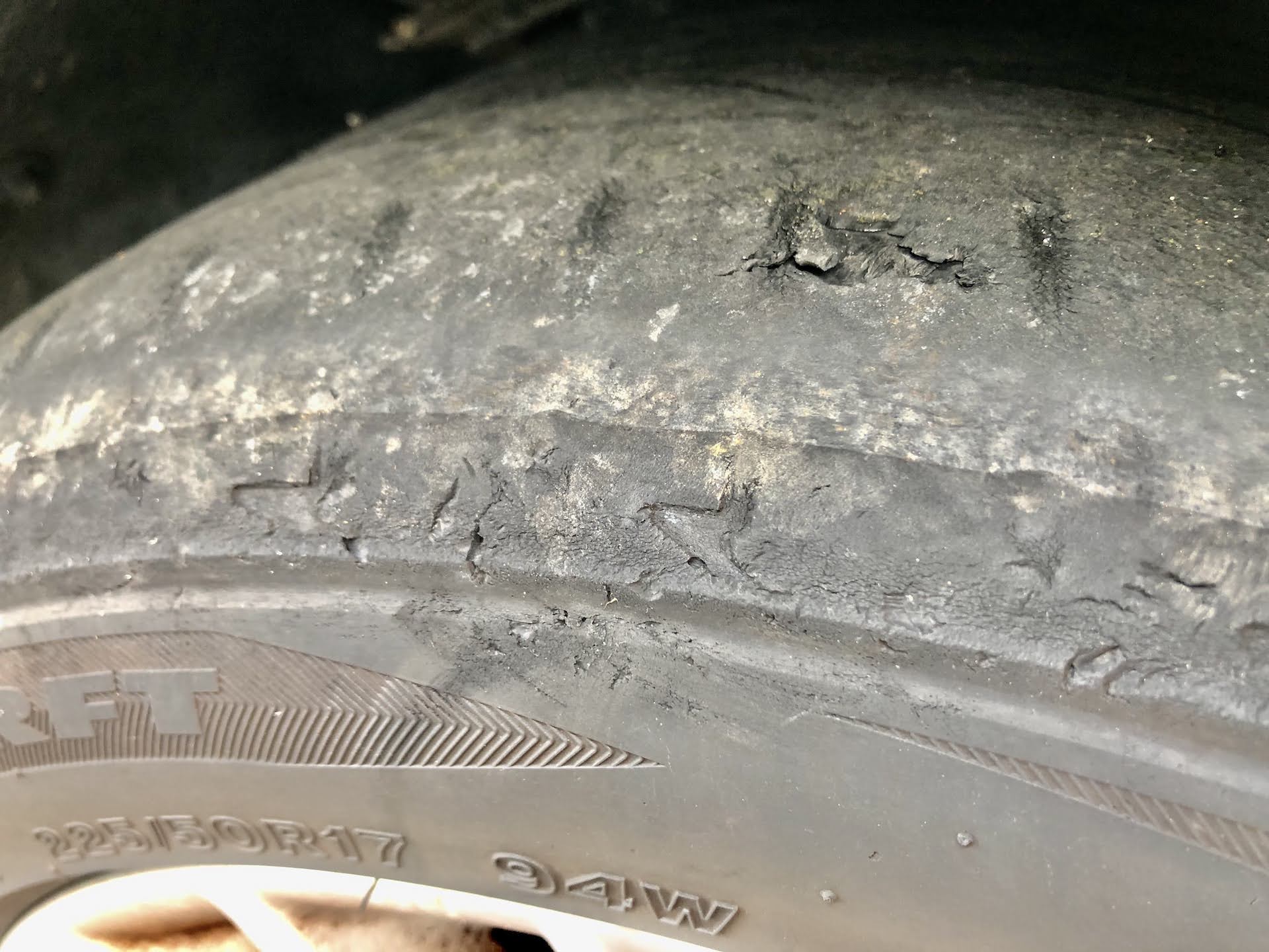 Run Flat Tires_damaged
