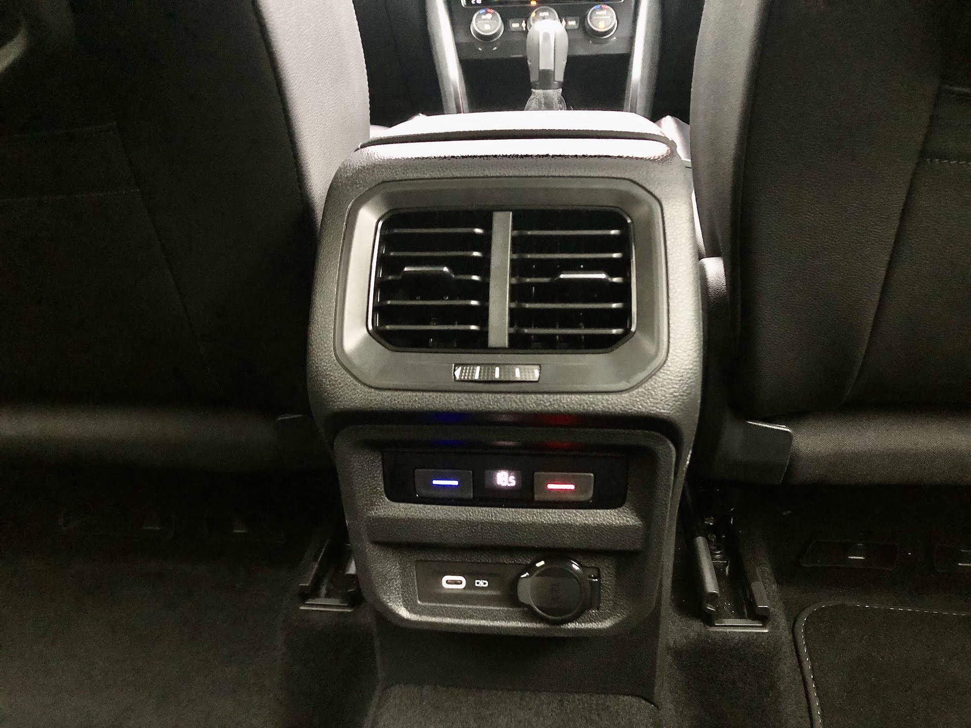 Tiguan AllSpace rear air-vents