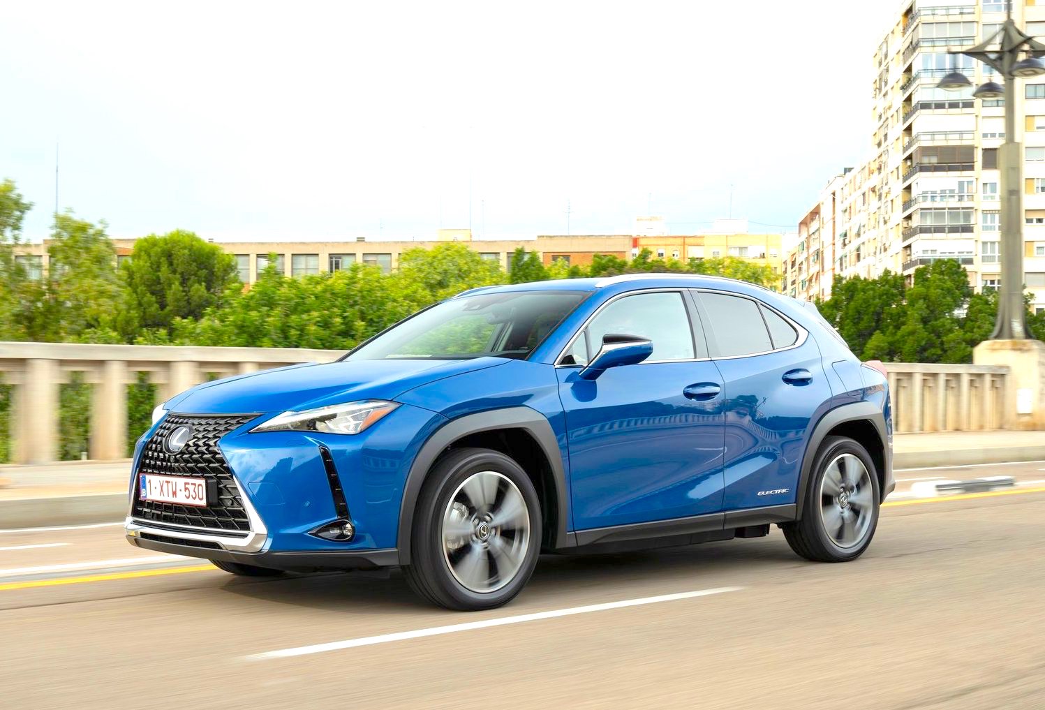 Lexus UX300e