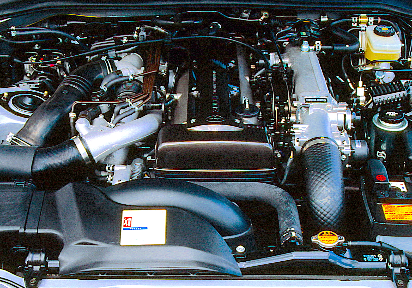 Toyota Supra_A80 engine