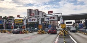 sungai besi toll plaza