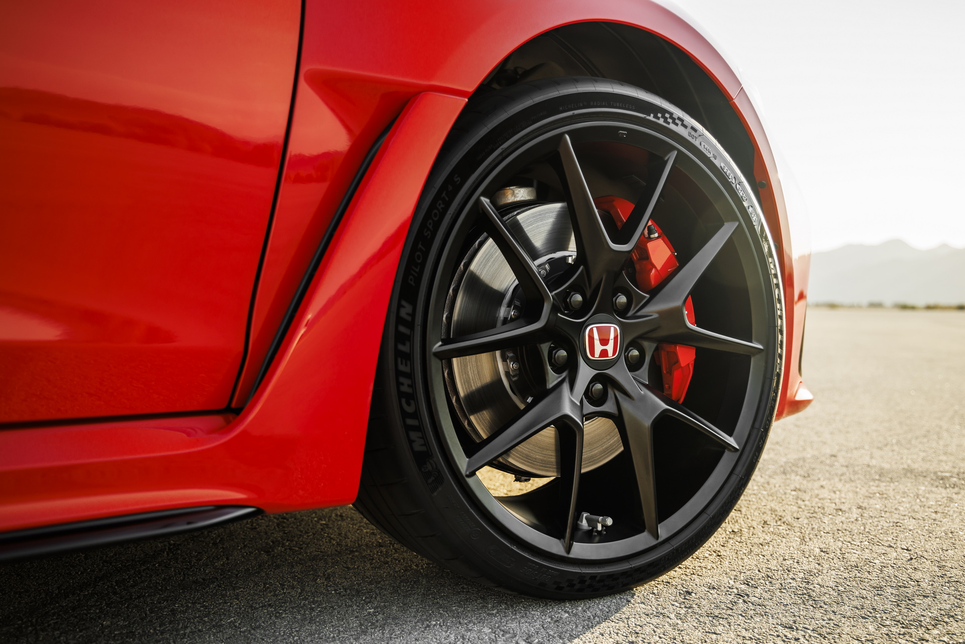 Honda’s Latest Civic Type R Packs 326 Horsepower - Automacha