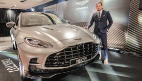 Aston Martin DBX707