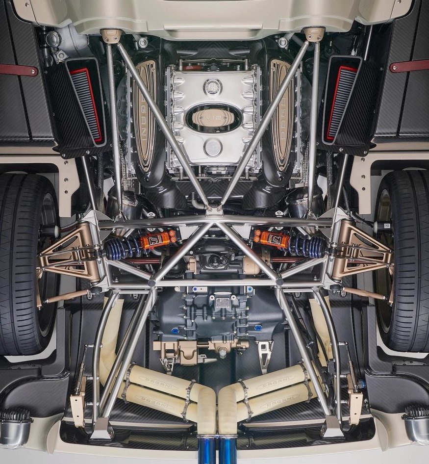 Pagani Utopia engine bay