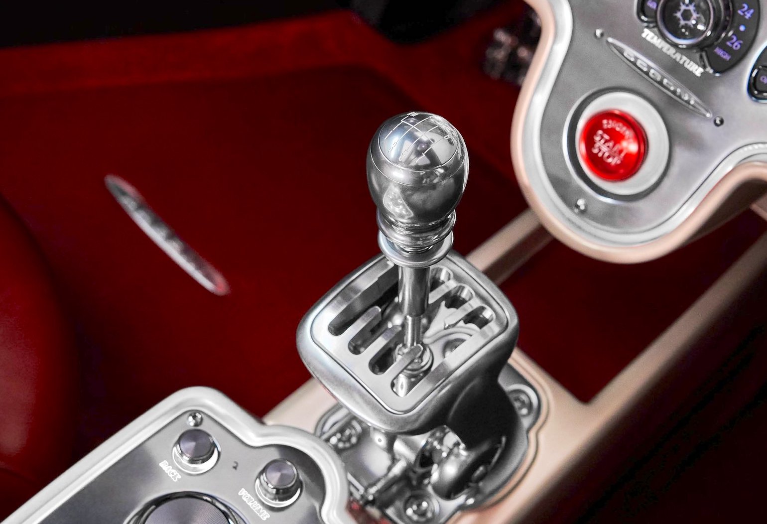 Pagani Utopia gear shift