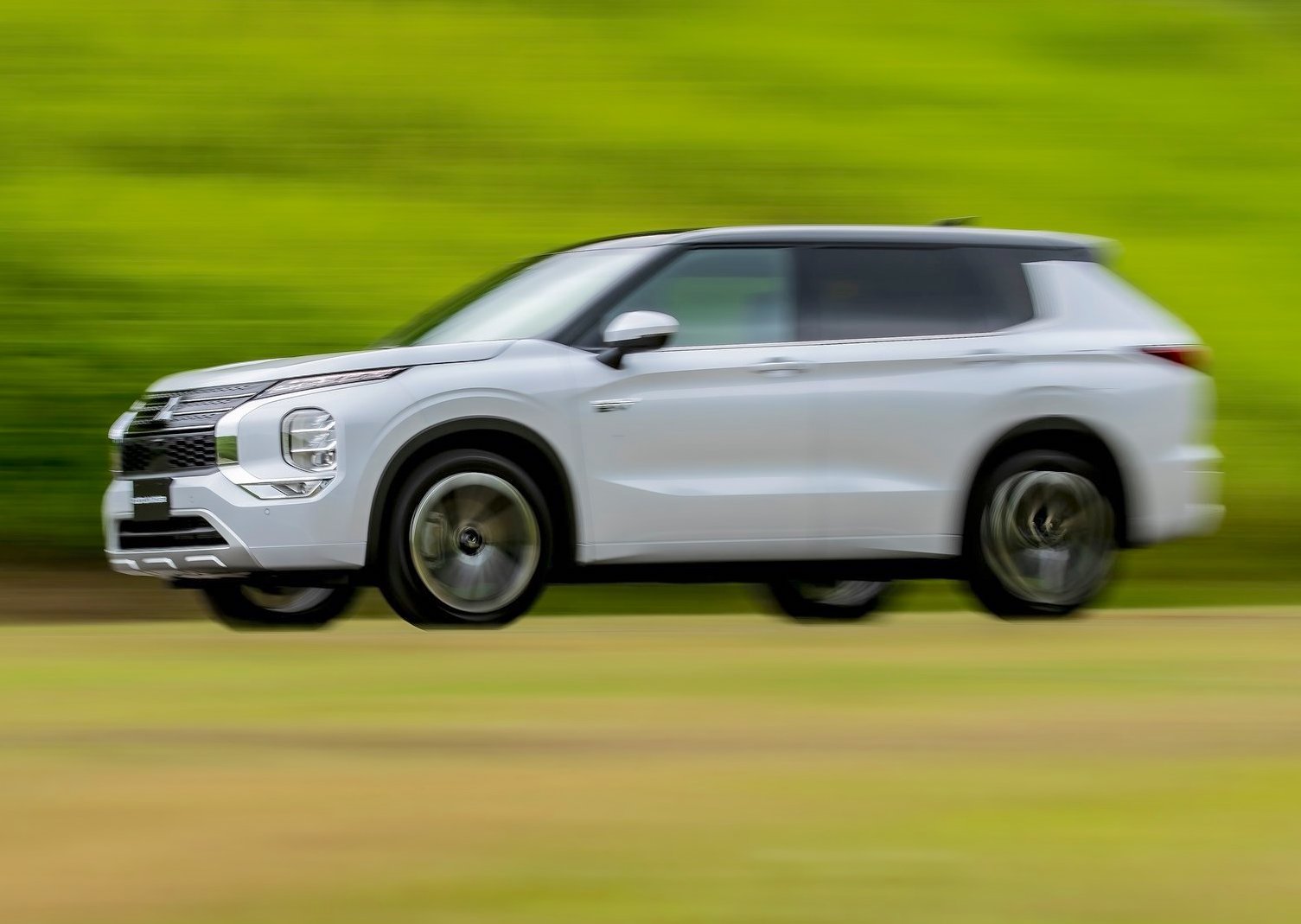 Mitsubishi Outlander PHEV 