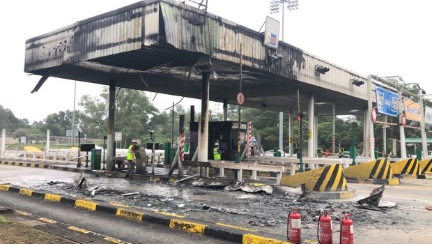 Fire At Toll Plaza