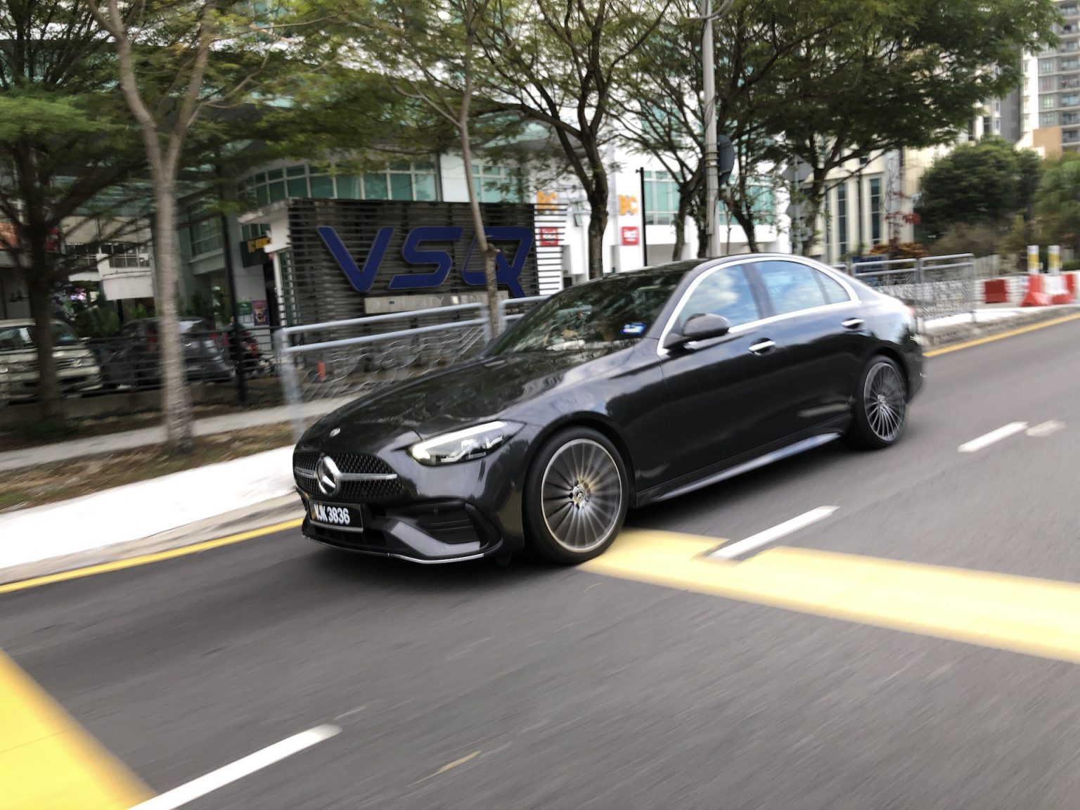 Mercedes-Benz C 300 AMG Weekend Test Drive Review - Automacha