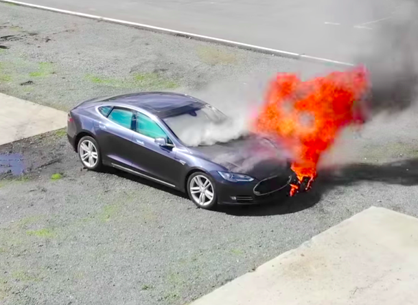 https://automacha.com/wp-content/uploads/2023/06/Tesla-EV-Battery-Fire.png?utm_source=chatgpt.com