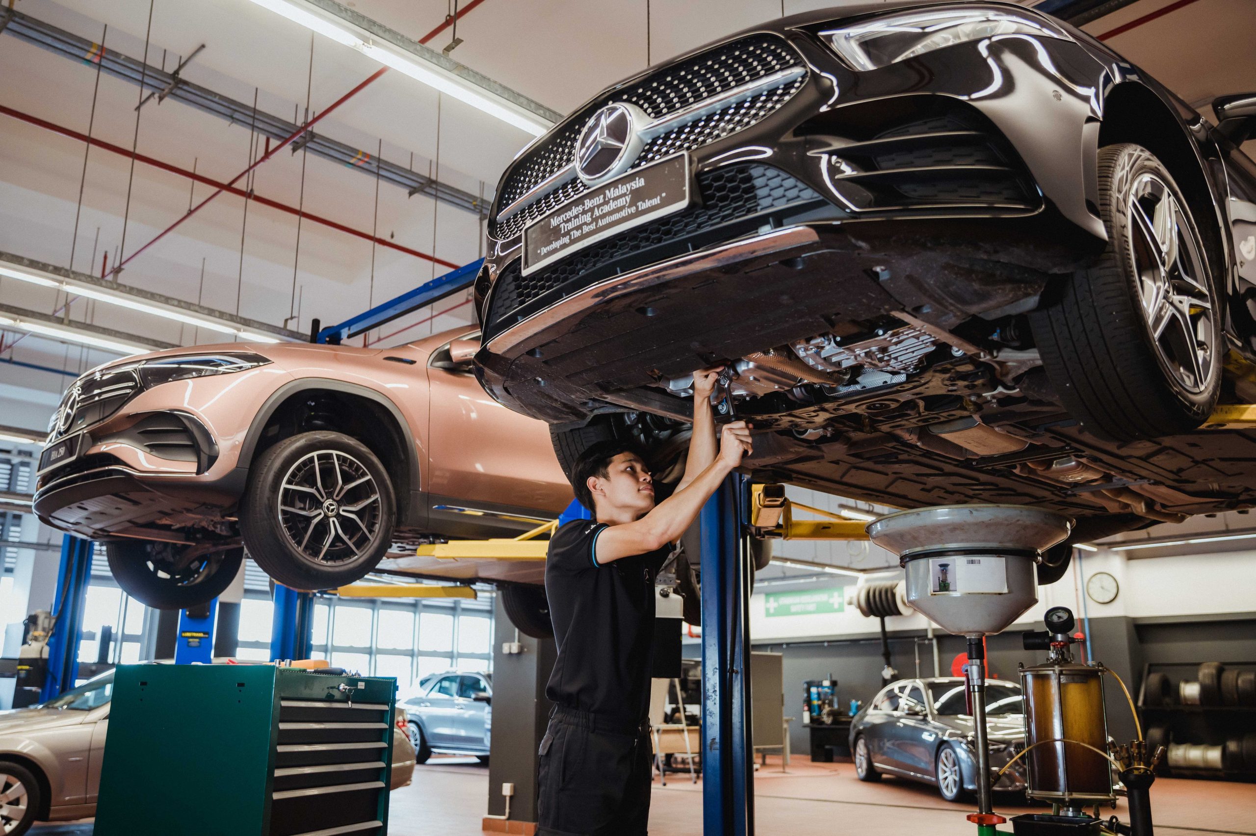 Best Mercedes Workshops In Germany Mercedes-Benz Offering Training In After Sales - Automacha