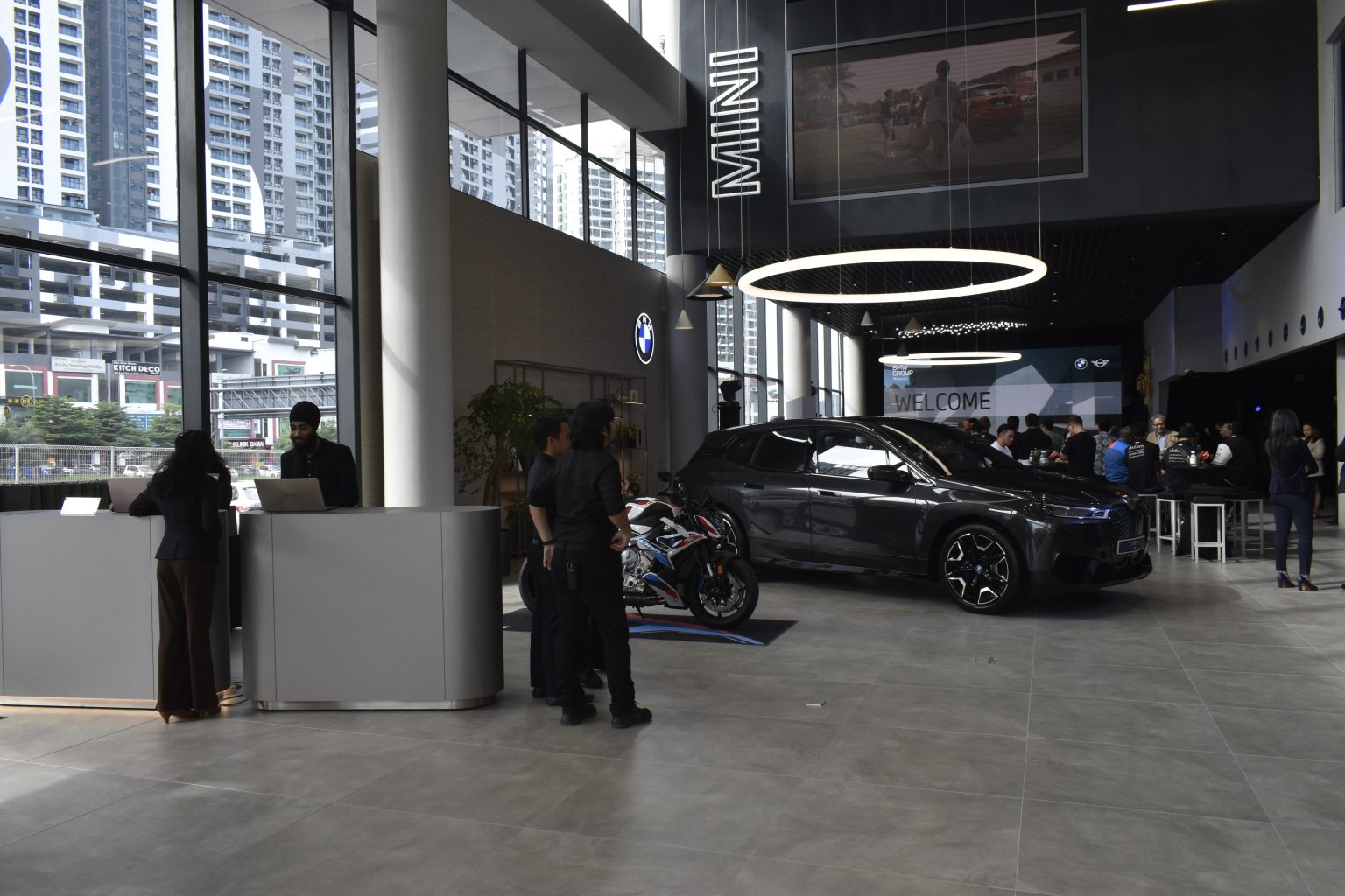 Auto Bavaria Balakong Is BMW's 1st Retail.NEXT Space In KL - Automacha