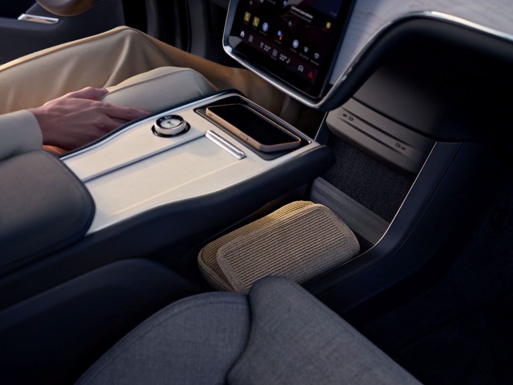 Volvo EX90