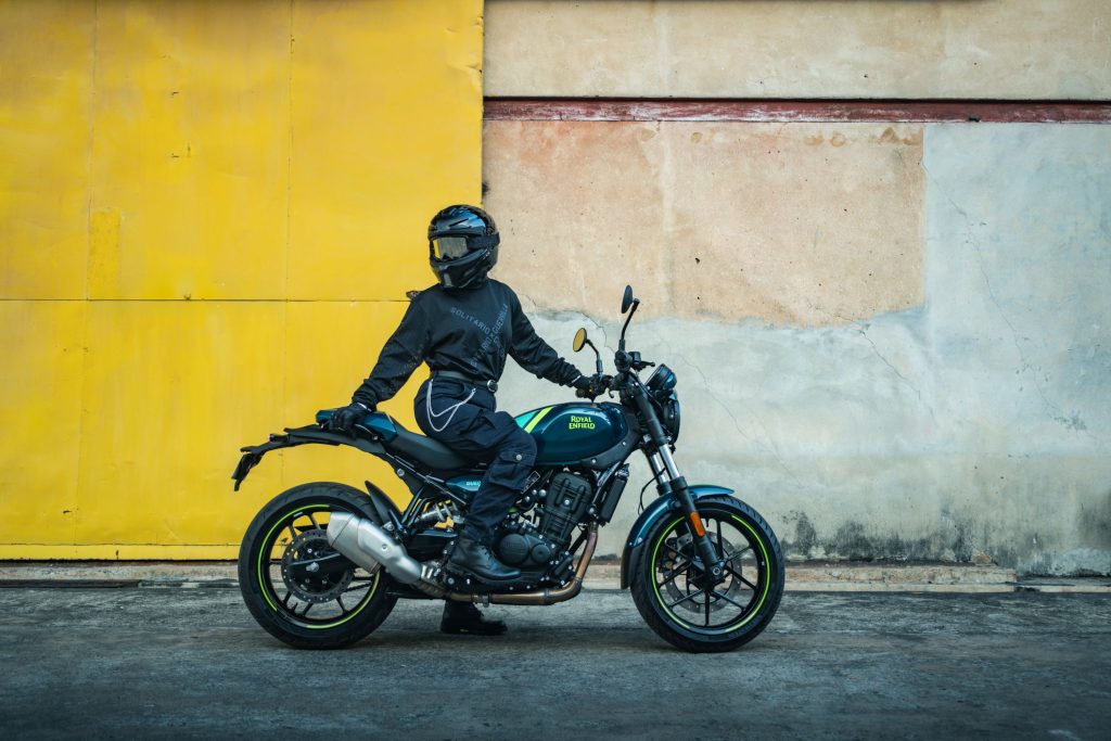 Royal Endfield Guerrilla 450 APEX