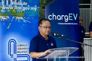 Awan Besar R&R DC Fast Charging