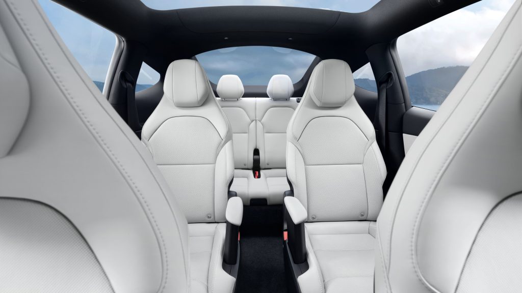 Tesla Model Y L SUV