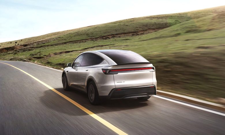Tesla Model Y L SUV